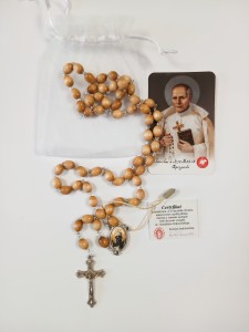 Różaniec z relikwiami św.Stanisława Papczyńskiego 4006