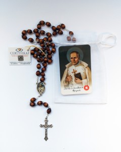 Różaniec z relikwiami św.Stanisława Papczyńskiego 4006